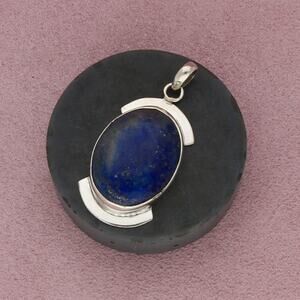 sterling silver vintage bezel-set lapis pendant